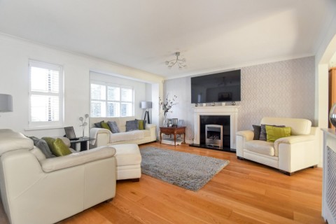 View Full Details for Barncroft Drive, Gillingham, Kent ME7 3TJ