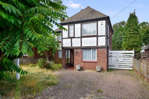 View Full Details for Chestnut Avenue, Walderslade, Chatham, Kent ME5 9BG