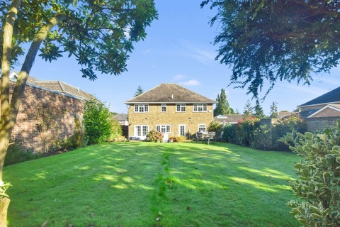 View Full Details for Fairview Avenue, Wigmore, Gillingham, Kent ME8 0PX