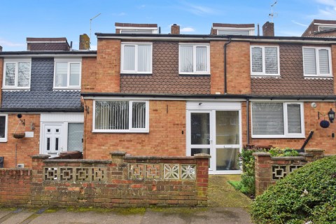 View Full Details for Greenvale Gardens, Rainham, Gillingham, Kent ME8 6HB