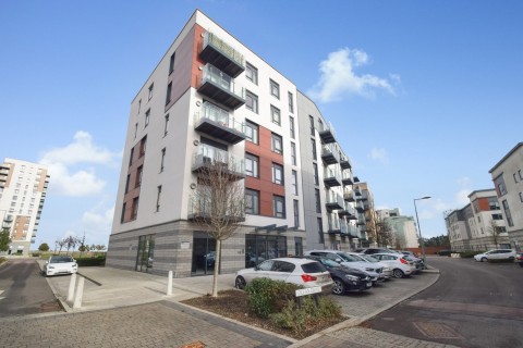 View Full Details for Ocean Drive, Gillingham, Kent ME7 1GP